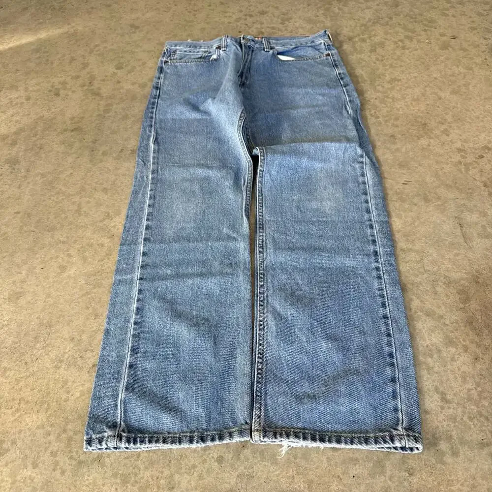 Vintage Y2K Levi's 505 Straight Fit Medium Wash Blue Jeans